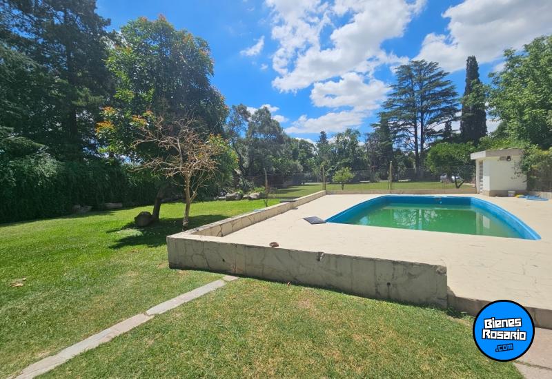 Casas - Funes -  Alquiler