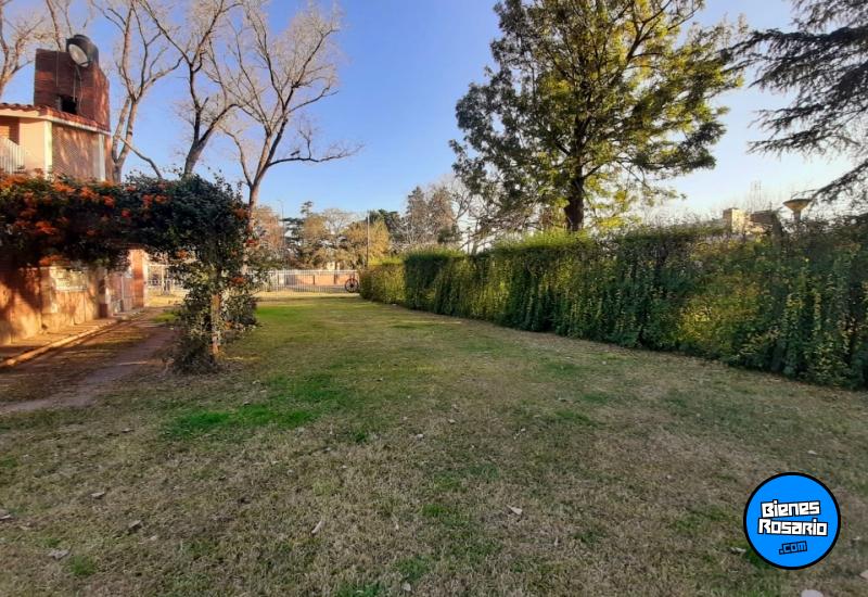 Casas - Funes -  Alquiler