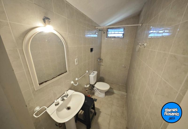 Casas - Funes -  Alquiler
