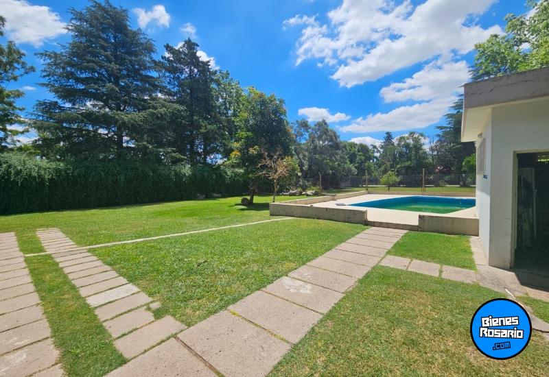 Casas - Funes -  Alquiler