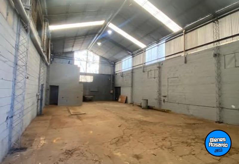 Galpones / Dep贸sitos - Granadero Baigorria - Alquiler
