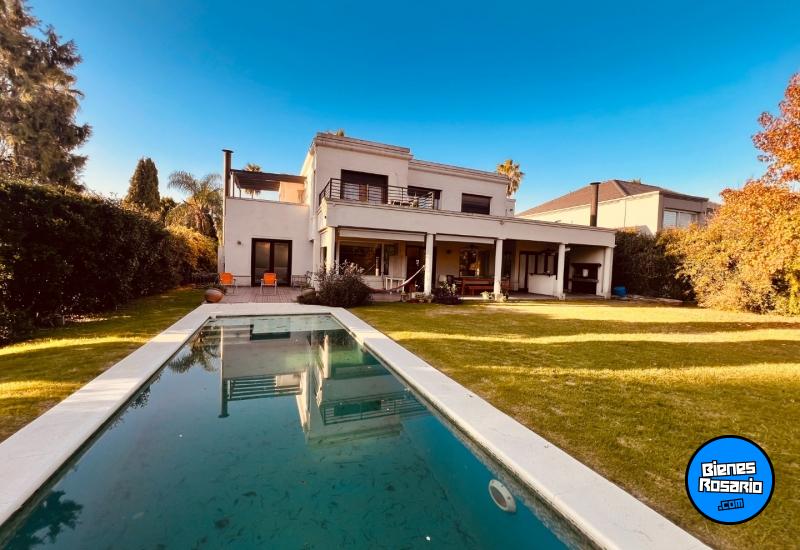 Casas - Funes - Venta