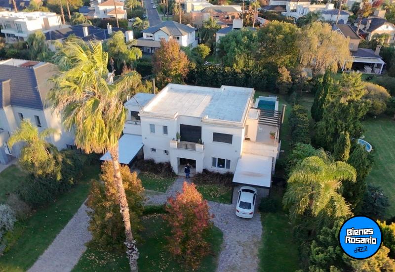 Casas - Funes - Venta