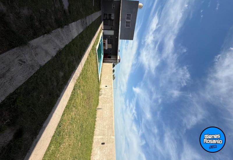Casas -  Alquiler