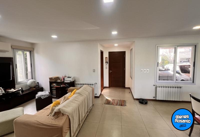 Casas - Funes - Venta