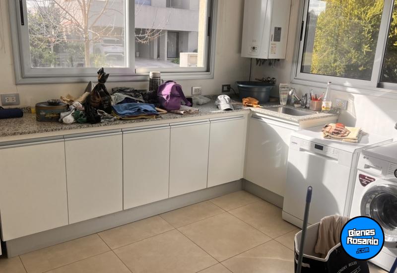 Casas - Funes - Venta