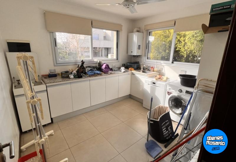 Casas - Funes - Venta