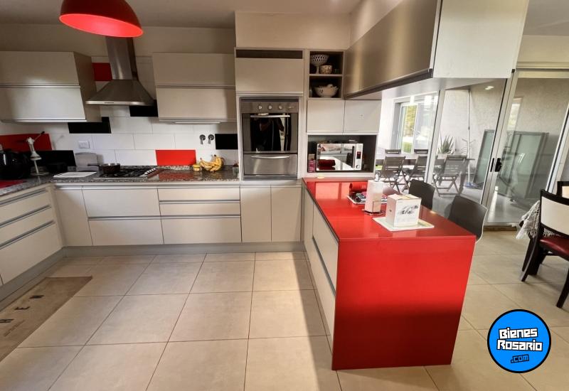 Casas - Funes - Venta