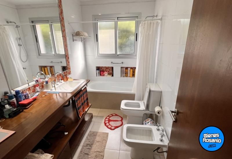 Casas - Funes - Venta