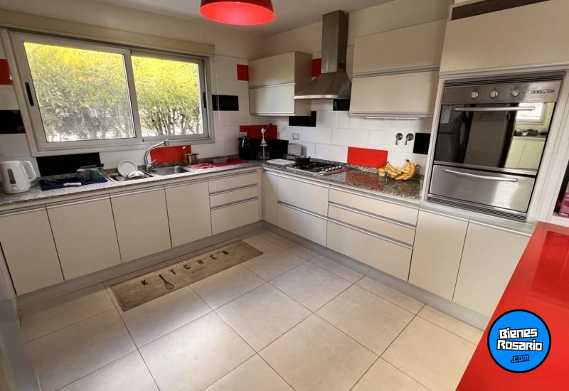 Casas - Funes - Venta
