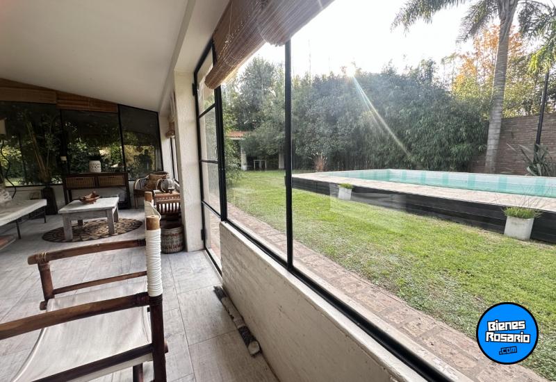 Casas - Funes -  Alquiler