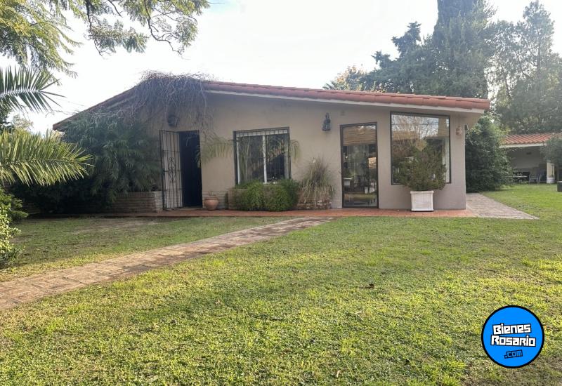 Casas - Funes -  Alquiler