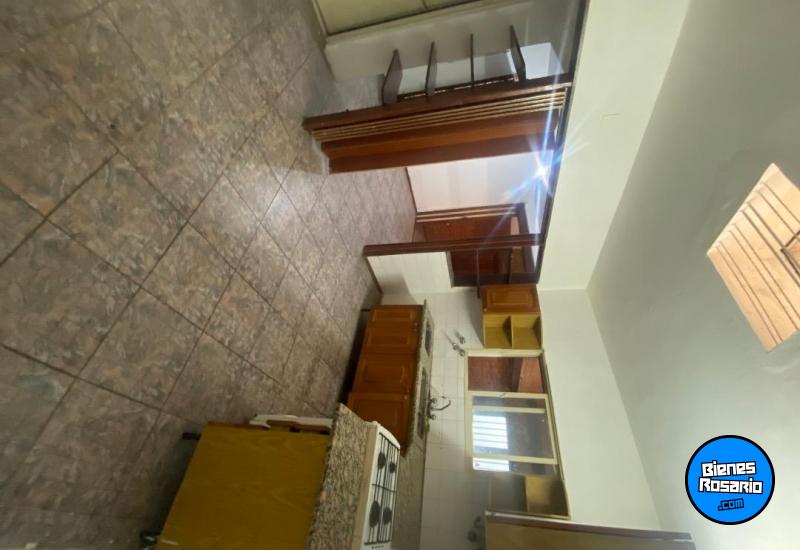 Casas - Rosario -  Alquiler