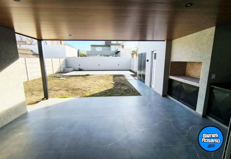 Casas - Funes - Venta