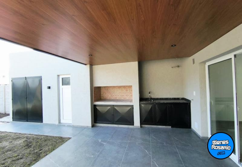 Casas - Funes - Venta