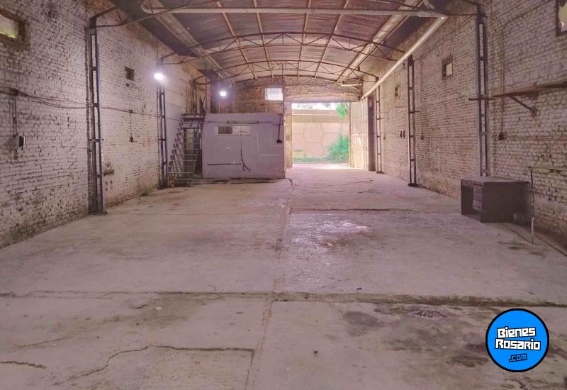 Galpones / Depósitos - Rosario - Venta