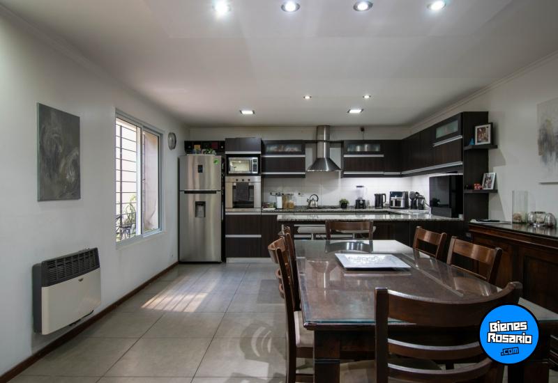 Departamentos de pasillo - Rosario - Venta