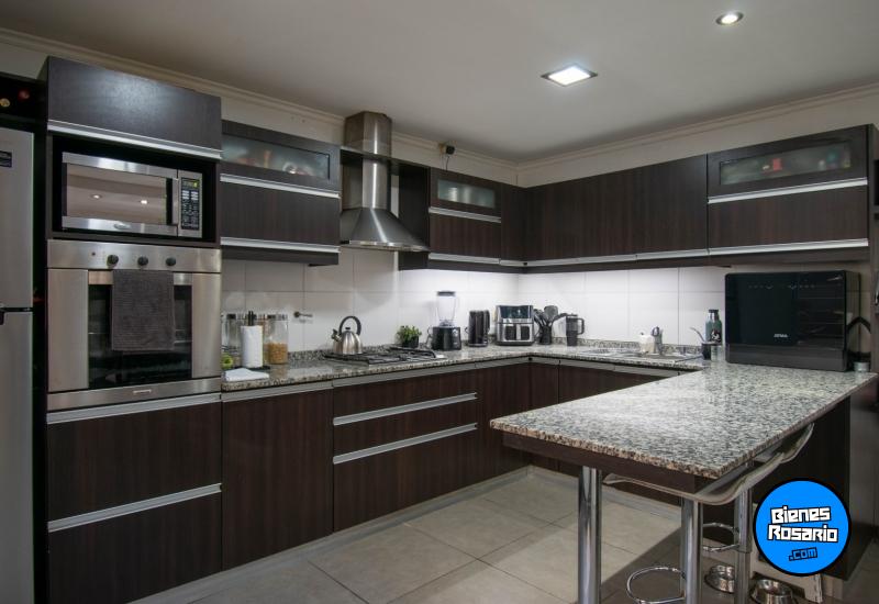 Departamentos de pasillo - Rosario - Venta