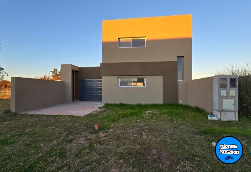 Casas - Pueblo Esther -  Alquiler