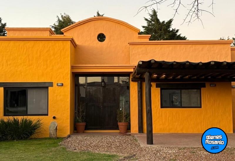 Casas - Pueblo Esther -  Alquiler
