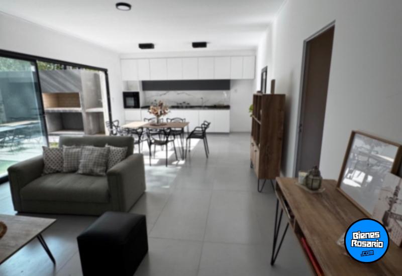 Casas - Funes - Venta