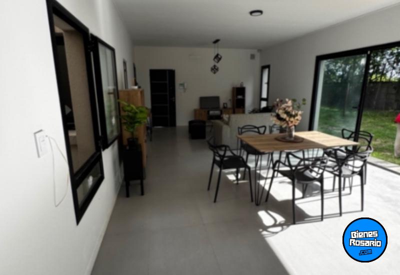 Casas - Funes - Venta