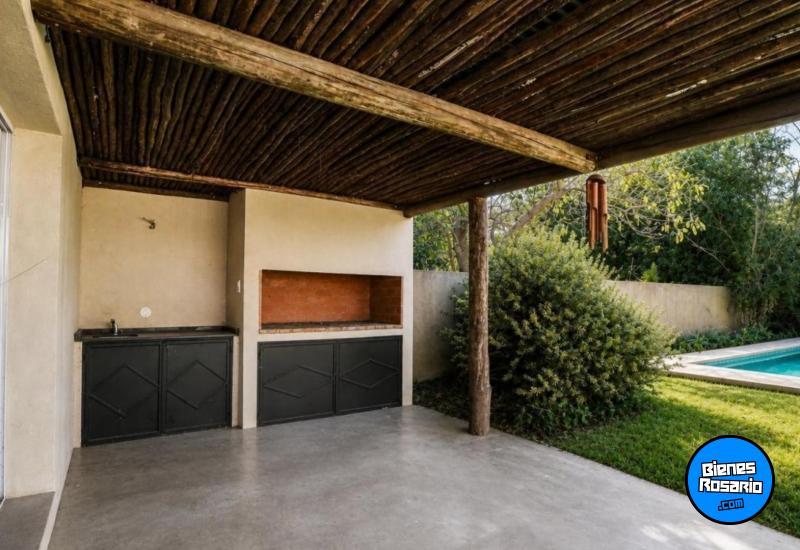 Casas - Funes - Venta