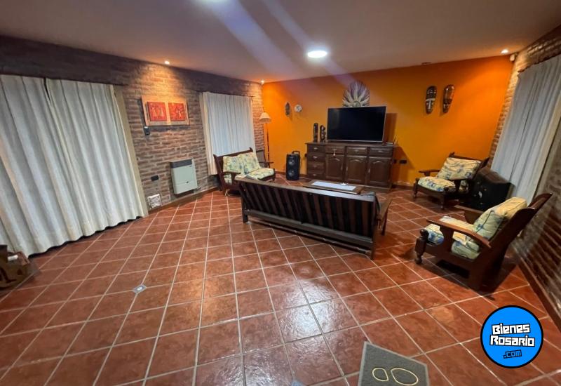 Casas - Funes - Venta