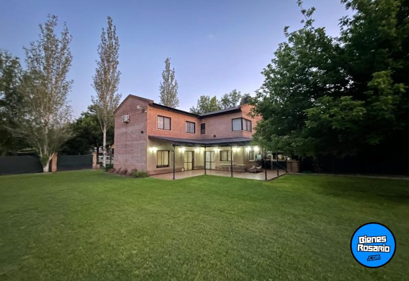 Casas - Funes - Venta