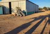 Galpones / Depósitos - Otra Ciudad - Venta