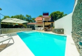 Casas - Funes - Venta