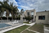 Casas - Funes - Venta