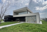 Casas - Funes - Venta