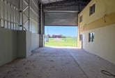 Galpones / Dep贸sitos - Roldan -  Alquiler