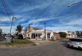 Locales - Villa Gobernador Galvez - Venta